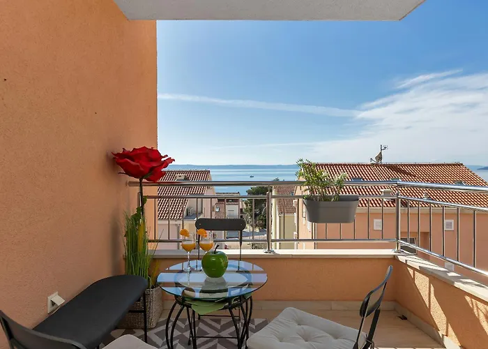 Pura Vida * Makarska