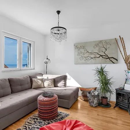 Pura Vida Apartamento Makarska